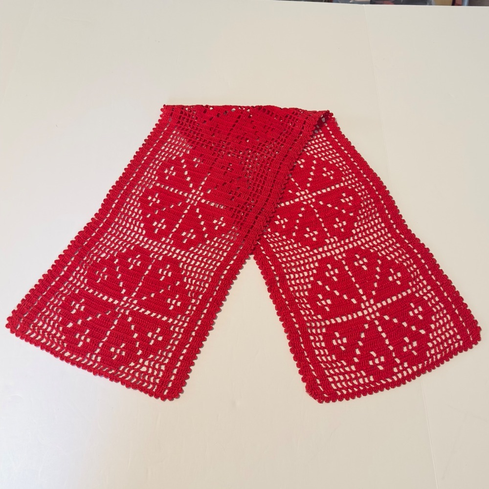Vintage Handmade Red Crochet Table Runner 38x9.5 Floral Lace Scalloped Edge